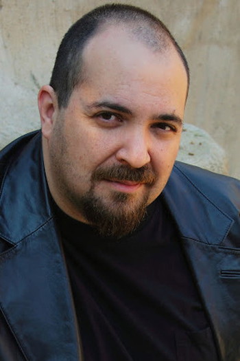 Photo of actor Joe Vaz