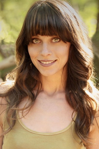 Photo of actress Savannah Welch