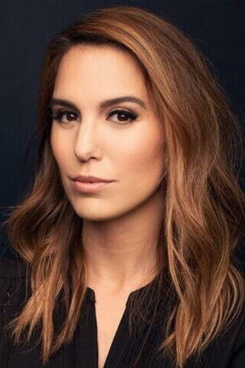 Photo of actress Christy Carlson Romano