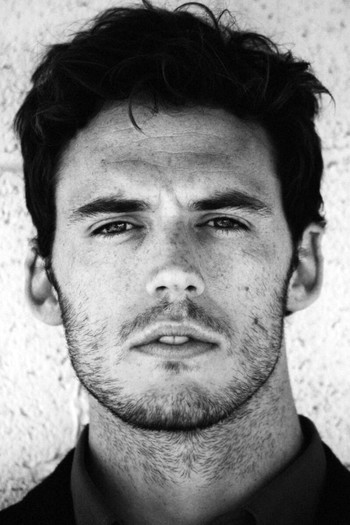 Photo of actor Sam Claflin