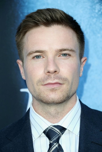 Фото актора Joe Dempsie