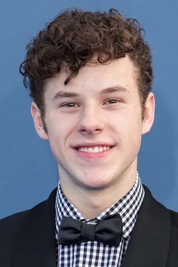 Фото актора Nolan Gould