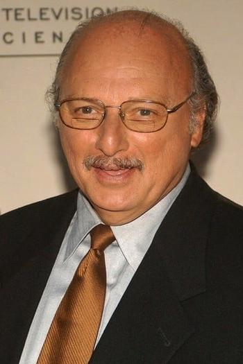 Photo of actor Dennis Franz