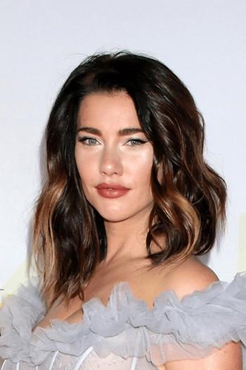 Photo of actress Jacqueline MacInnes Wood