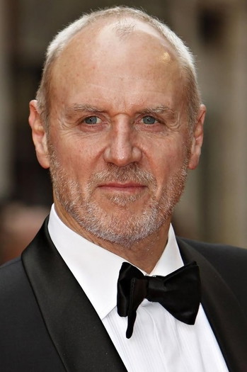 Photo of actor Alan Dale