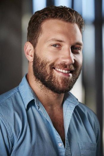 Photo of actor Jai Courtney