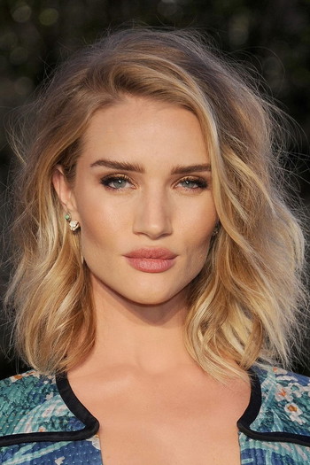 Photo of actress Rosie Huntington-Whiteley