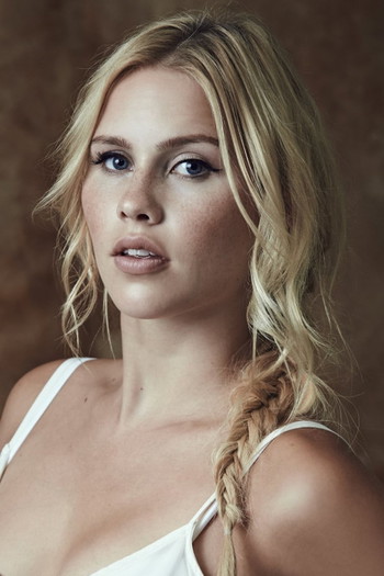 Photo of actress Claire Holt