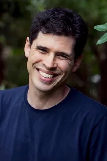 Photo of actor Max Brooks