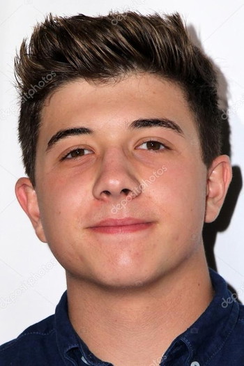 Photo of actor Bradley Steven Perry