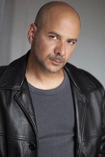 Photo of actor Pat Mastroianni