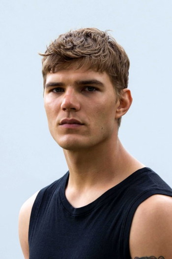 Photo of actor Chris Zylka