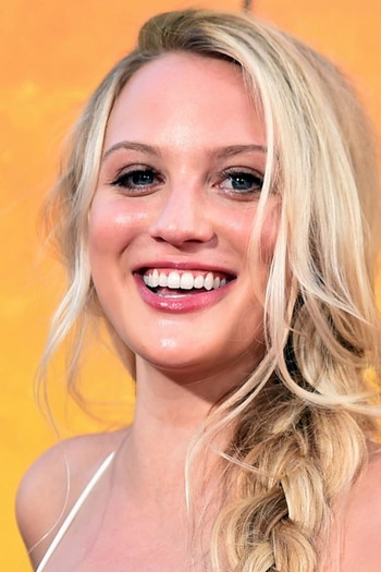 Фото акторки Kirby Bliss Blanton