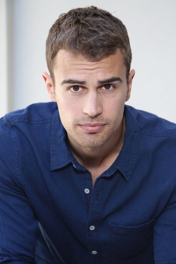 Photo of actor Theo James