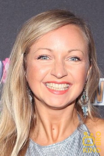 Photo of actress Ashleigh Ball