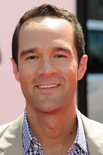 Photo of actor Chris Diamantopoulos