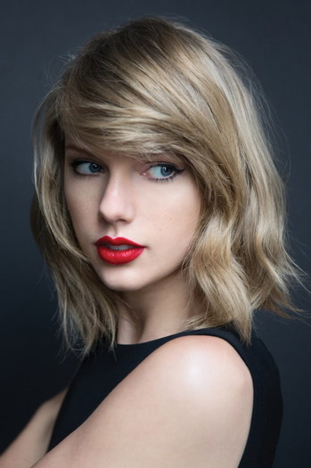 Photo of actress Taylor Swift