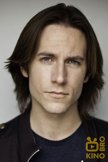 Photo of actor Matthew Mercer