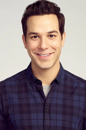 Фото актёра Skylar Astin