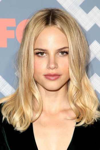 Photo of actress Halston Sage