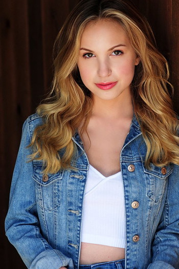 Photo of actress Brady Reiter