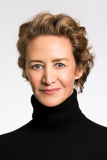 Photo of actress Janet McTeer