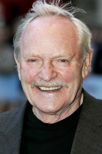 Photo of actor Julian Glover