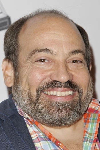 Photo of actor Danny Woodburn