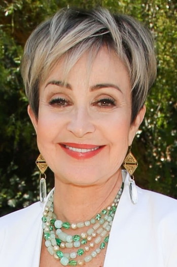 Photo of actress Annie Potts