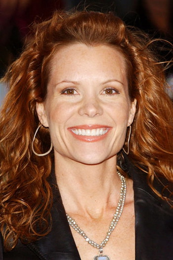 Photo of actress Robyn Lively