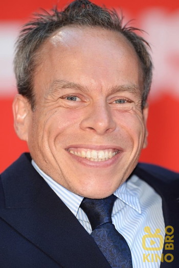 Photo of actor Warwick Davis