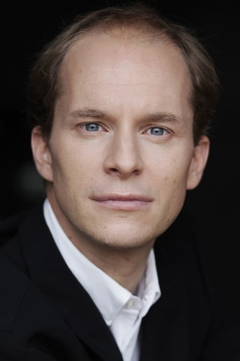 Photo of actor Guillaume Marquet