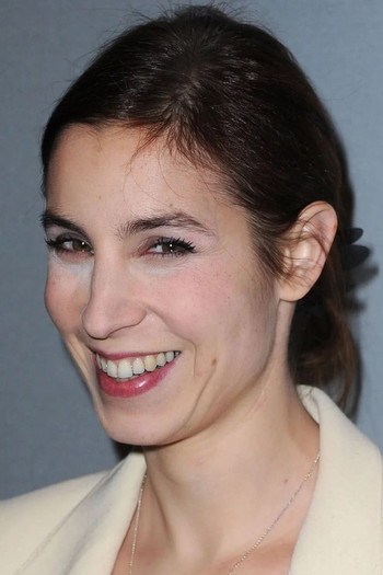 Photo of actress Anne Azoulay