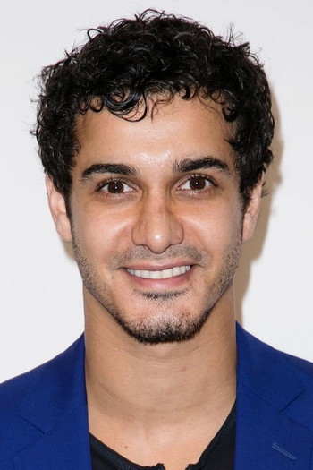 Photo of actor Elyes Gabel