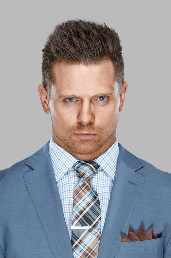 Photo of actor Mike Mizanin