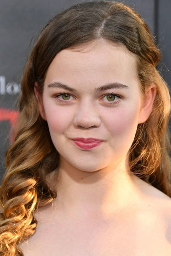 Photo of actress Megan Charpentier