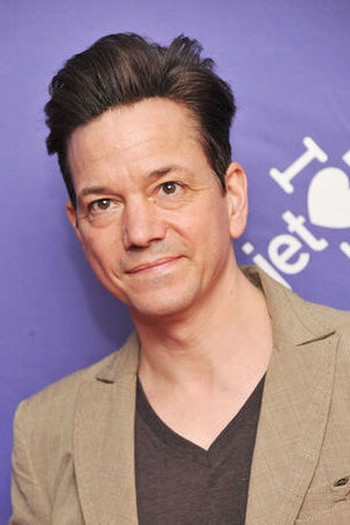 Photo of actor Frank Whaley