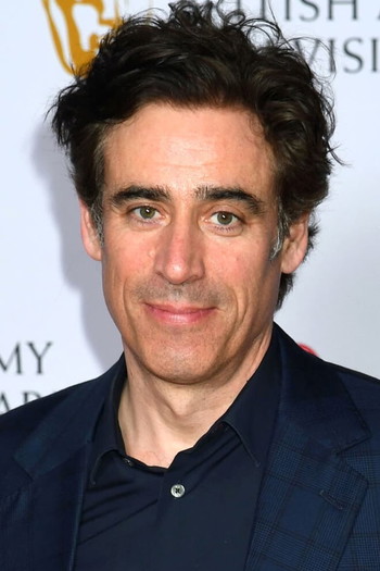 Photo of actor Stephen Mangan