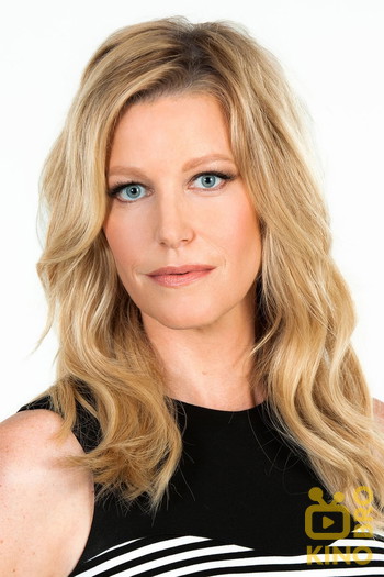 Photo of actress Anna Gunn