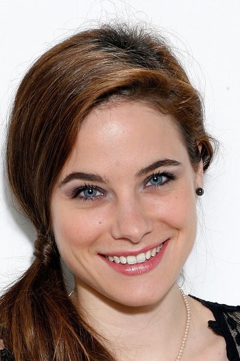 Photo of actress Caroline Dhavernas