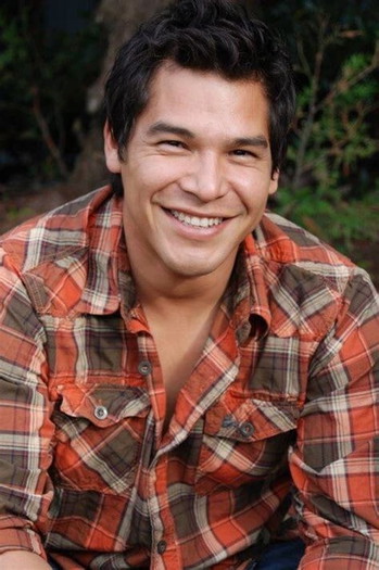 Photo of actor Nathaniel Arcand