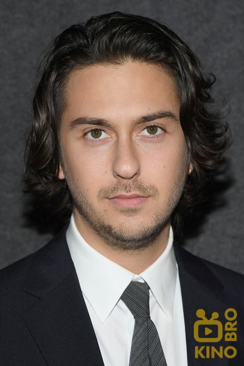 Photo of actor Nat Wolff