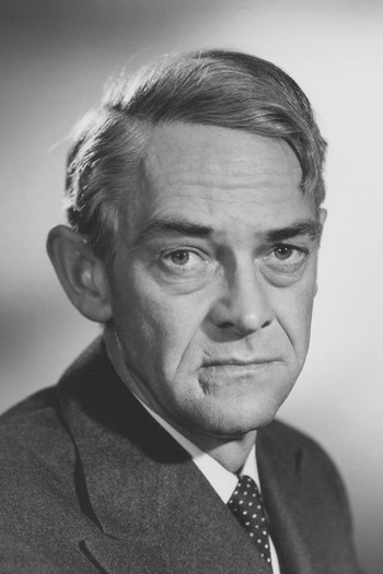 Photo of actor John McIntire