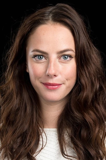 Фото акторки Kaya Scodelario