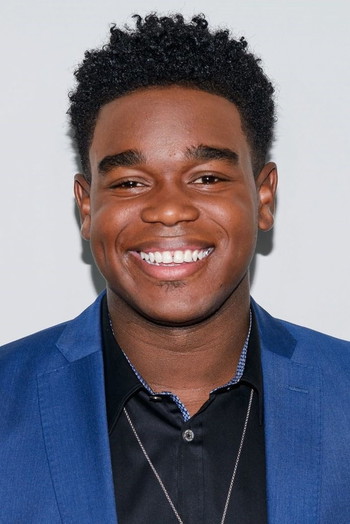 Photo of actor Dexter Darden