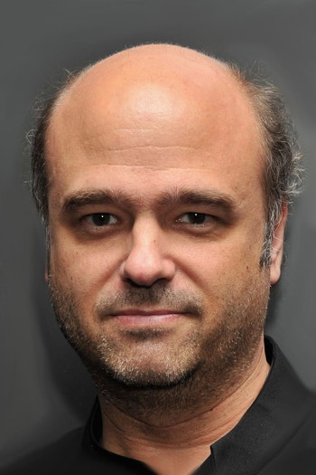 Photo of actor Scott Adsit