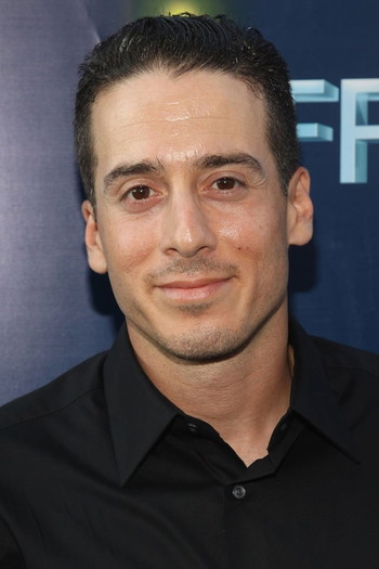 Photo of actor Kirk Acevedo