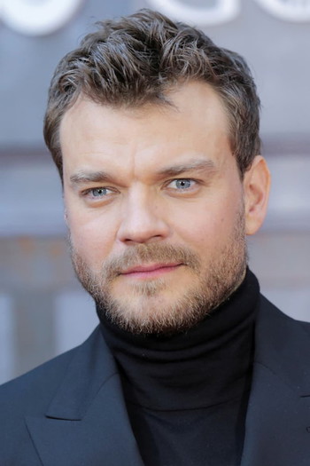 Photo of actor Pilou Asbæk