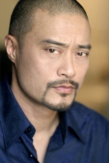 Photo of actor Leo Lee