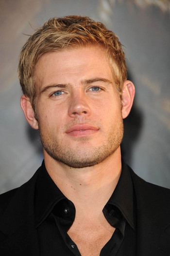 Photo of actor Trevor Donovan